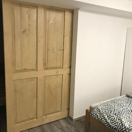 Mora Apartman 2 Kiskunfélegyháza エクステリア 写真