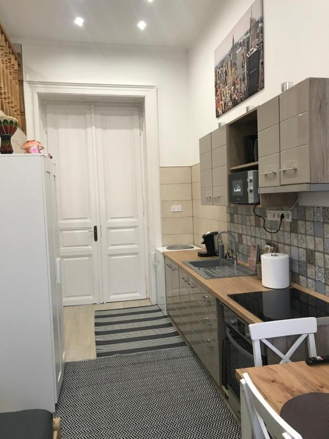Mora Apartman 2 Kiskunfélegyháza エクステリア 写真
