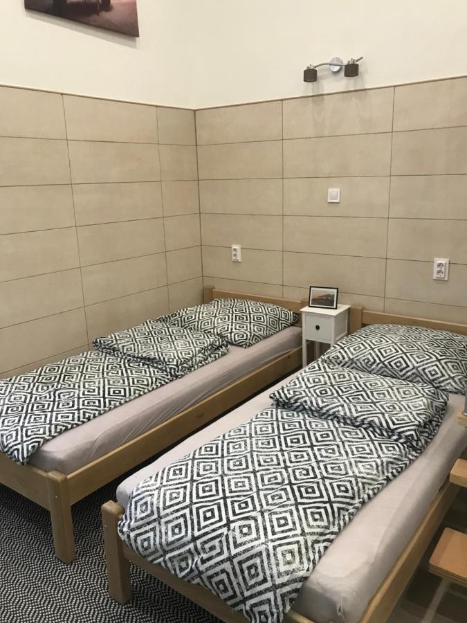 Mora Apartman 2 Kiskunfélegyháza エクステリア 写真