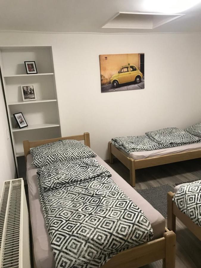 Mora Apartman 2 Kiskunfélegyháza エクステリア 写真