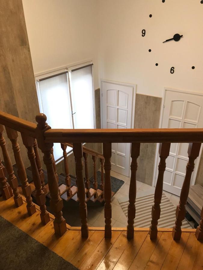 Mora Apartman 2 Kiskunfélegyháza エクステリア 写真