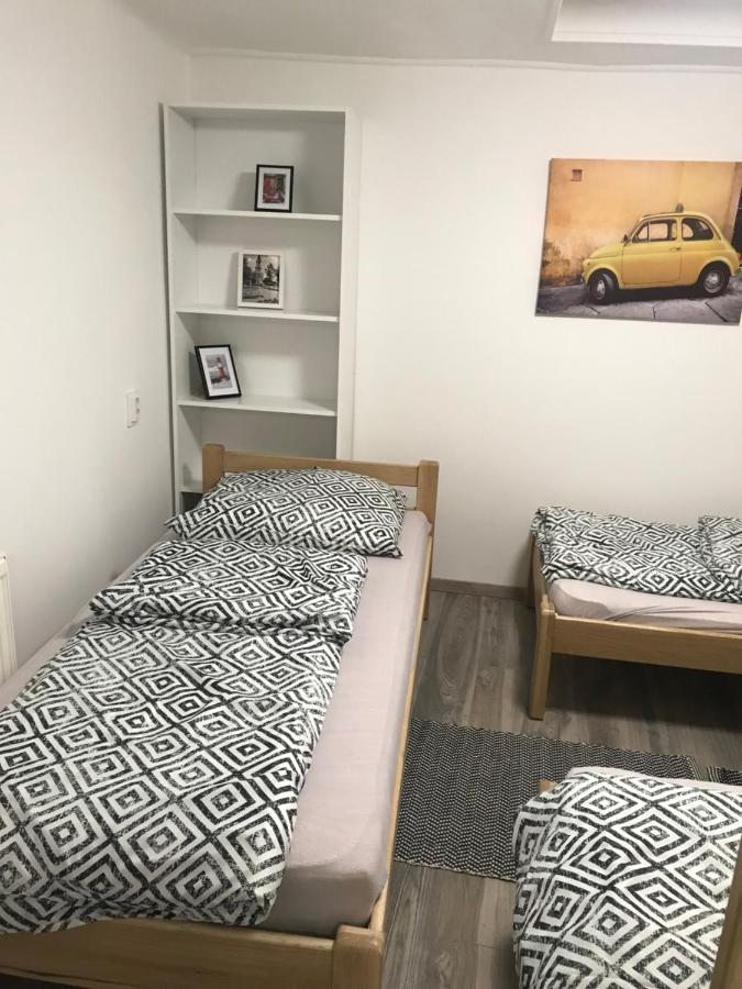 Mora Apartman 2 Kiskunfélegyháza エクステリア 写真