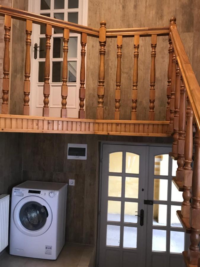 Mora Apartman 2 Kiskunfélegyháza エクステリア 写真